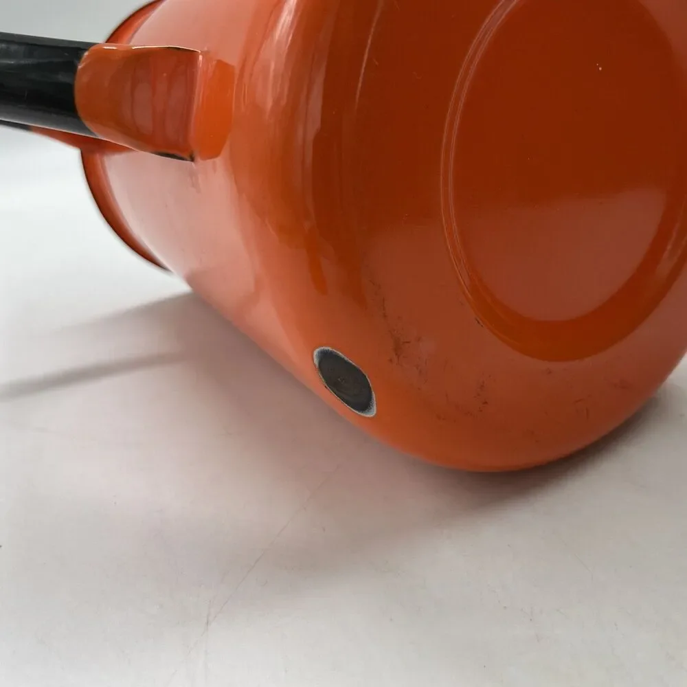 Unbranded lot enamelware